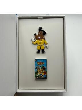 Disney Pin - A Goofy Movie - VHS Two Pin Set with Collectors Box